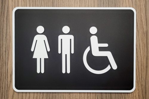 Piktogram wypukły: toaleta dla osób z niepełnosprawnością